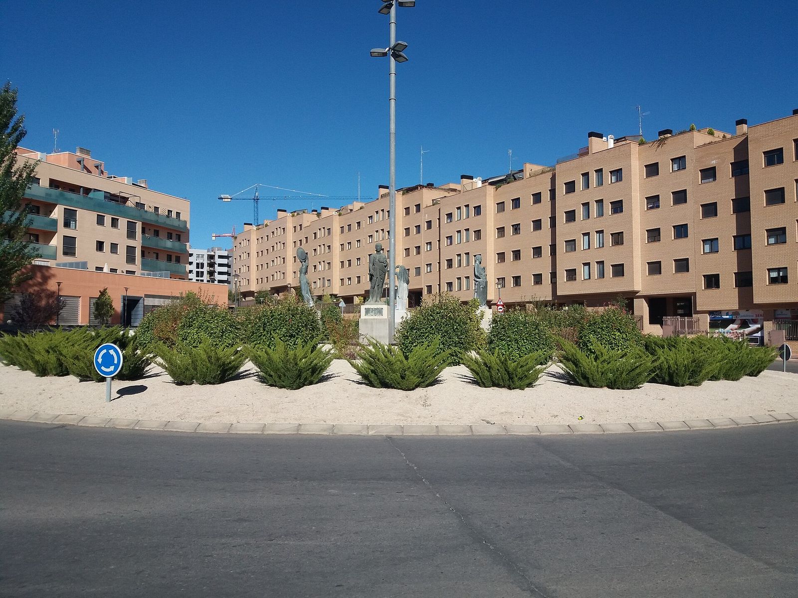 Glorieta en Teruel vista desde un acceso